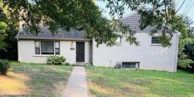 Main picture of 3506 Newport Dr