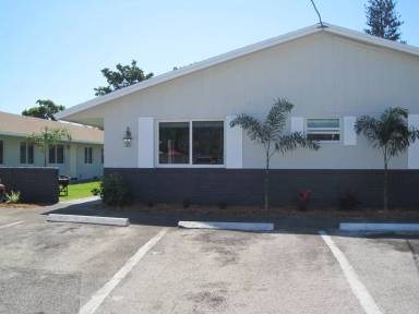 Main picture of 1086 NE 33RD ST - 2