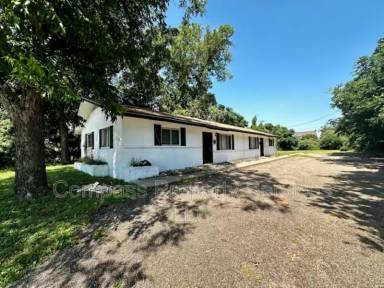 Main picture of 1120 Elm Ave