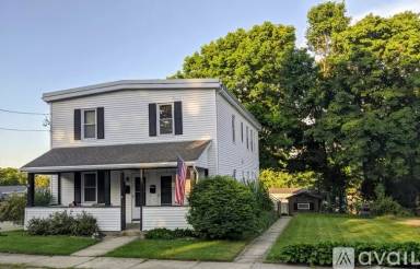 Main picture of 14 Rockland St