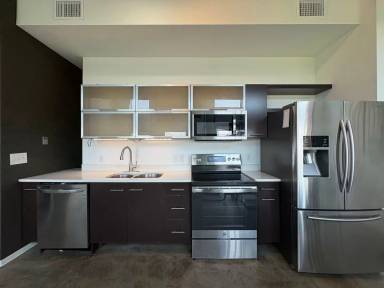Main picture of 5th and Main Condo