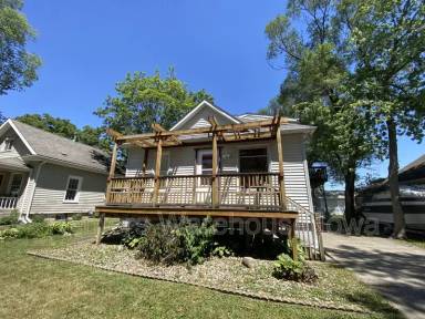 Main picture of 409 2nd St