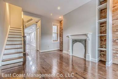 Main picture of 20 N Collington Ave