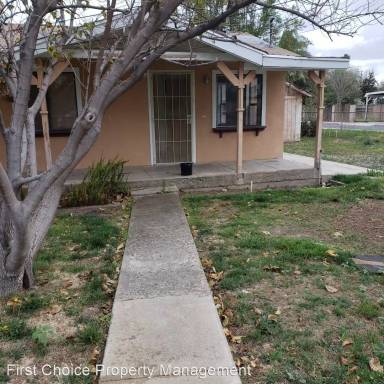 Main picture of 7407 Ysmael Villegas St