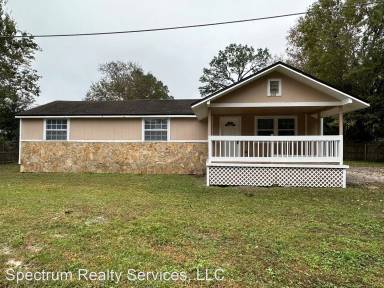 Main picture of 306 Bernard Rd