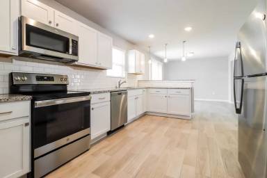 Main picture of 2142 Farm Valley Rd