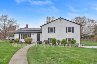 Main picture of 2215 Lida Ct
