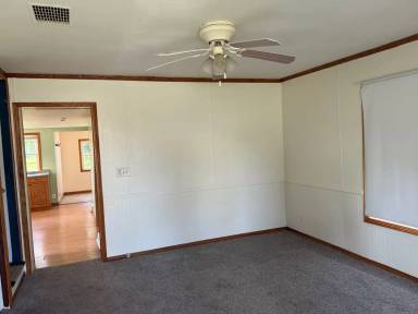 Main picture of 205 E Park St
