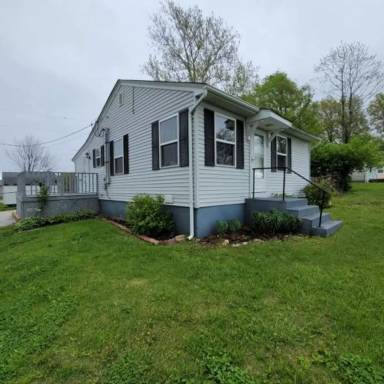 Main picture of 3375 Old Highway 100