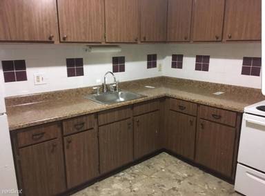 Main picture of 45 Donna Dr