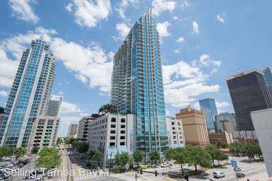 Main picture of SkyPoint Condominiums