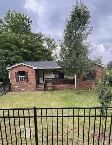 Main picture of 1731 Saint Louis St