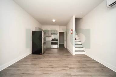 Main picture of 2523 N Opal St