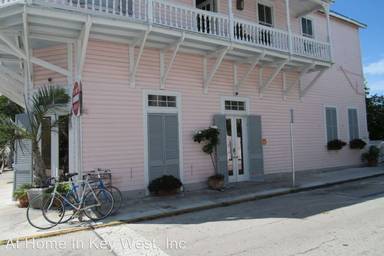 Main picture of 700 Elizabeth St