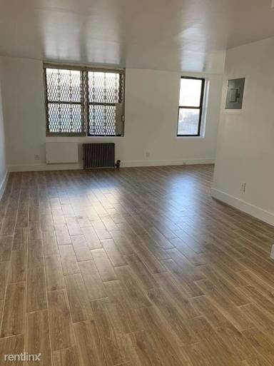 Main picture of 490 New York Ave