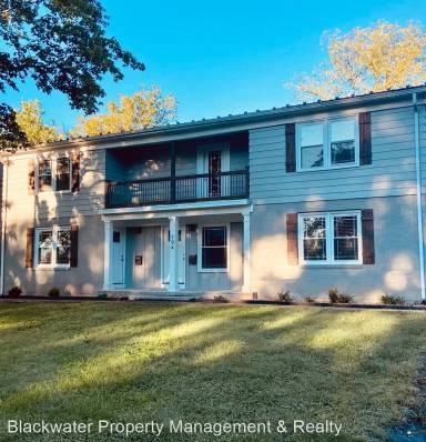 Main picture of 704 Grove St