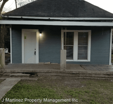 Main picture of 505 E Downs Ave