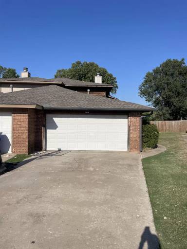 Main picture of 218 Harvard Rd