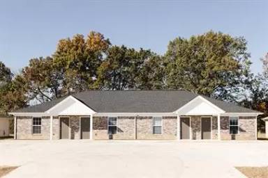 Main picture of 2105 Primitive Dr