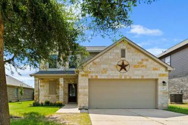 Main picture of 104 Falcon Ln