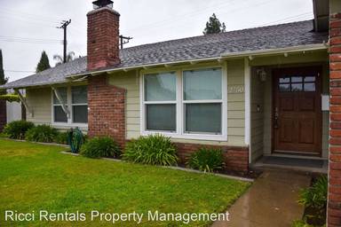 Main picture of 2750 N Hearthside St