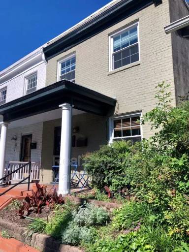 Main picture of 204 S Belmont Ave