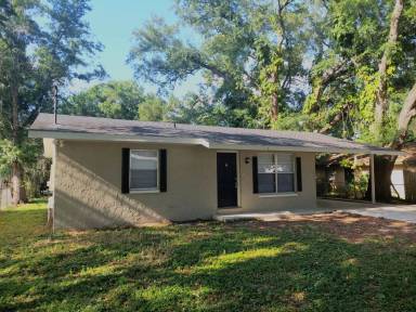 Main picture of 2806 Mineola Dr