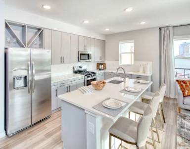 Main picture of 7 Harrison Ave