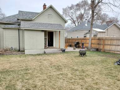 Main picture of 2010 1st St