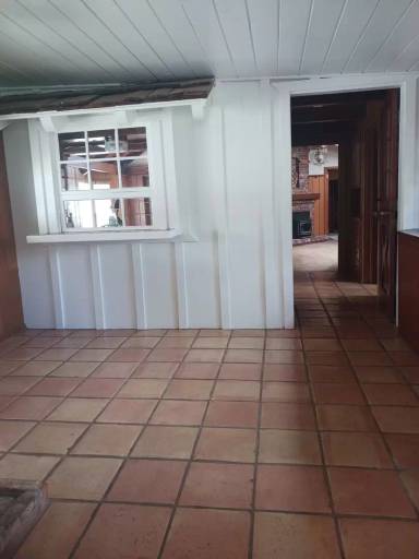 Main picture of 5061 Lower River Rd