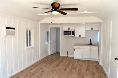 Main picture of 2682 1/2 Pomeroy Ave