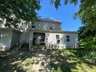 Main picture of 2201 Prairie Ave