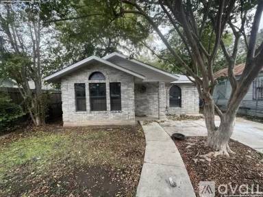 Main picture of 231 Madero St