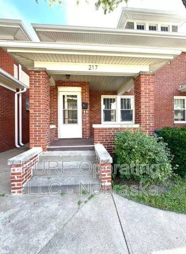 Main picture of 215 N 49th St