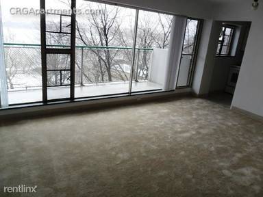 Main picture of 100 Memorial Dr Apartments