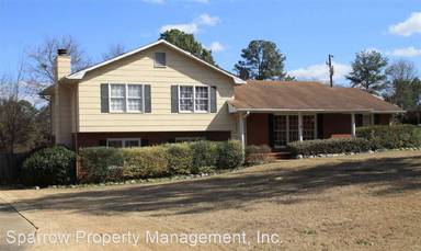 Main picture of 1825 Coventry Dr