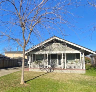 Main picture of 119 E Main St