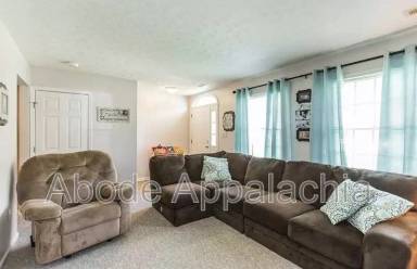 Main picture of 531 Cedar Creek Rd