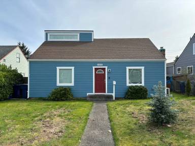 Main picture of 6433 S Fife St