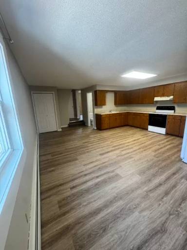 Main picture of 11 Glen St NW
