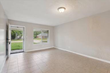 Main picture of 27240 Markbarry Ave