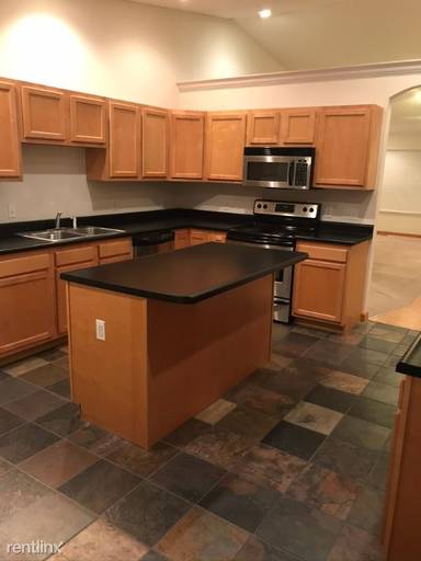 Main picture of 120 Auburn Ct