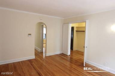 Main picture of 2106 W Ainslie St