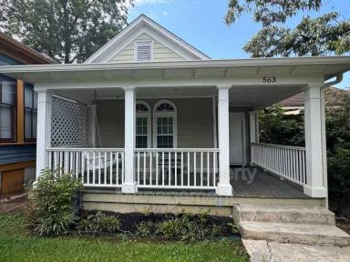 Main picture of 563 Auburn Ave NE