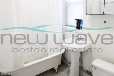 Main picture of 881 Huntington Ave