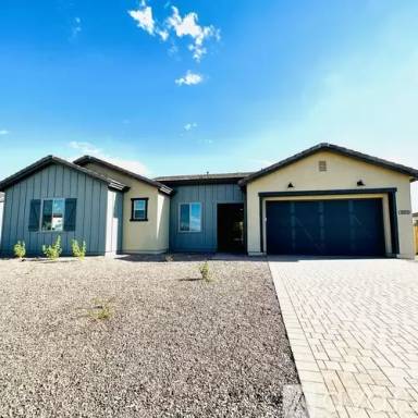 Main picture of 3003 E Flintlock Dr