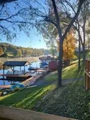 Main picture of 3250 Duck Ln