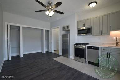 Main picture of 4555 N Malden St
