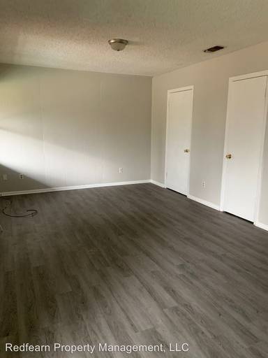 Main picture of 102 Goodson