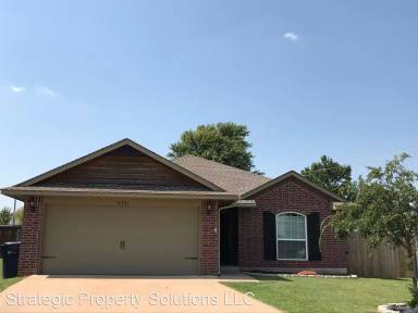 Main picture of 11941 SW 8th St